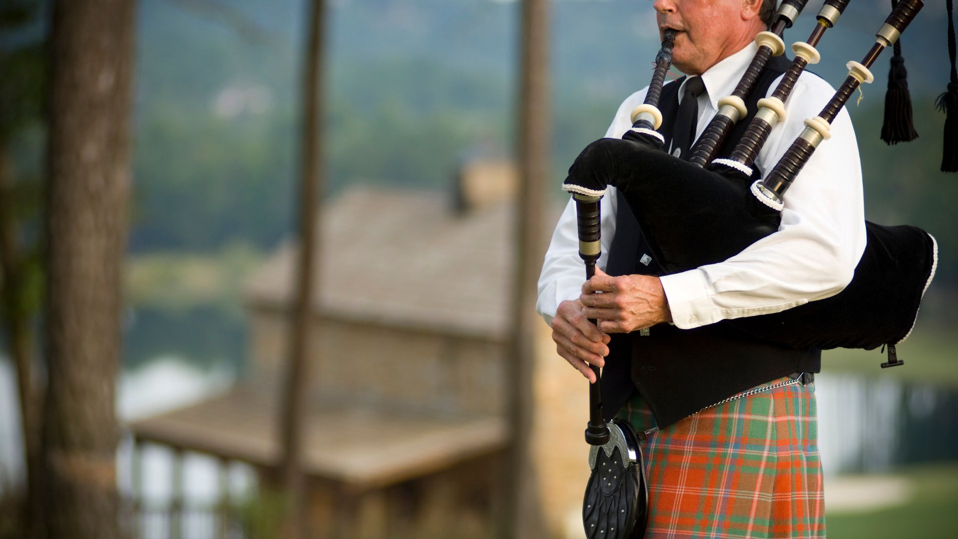 Bagpipe player for hire in Germany